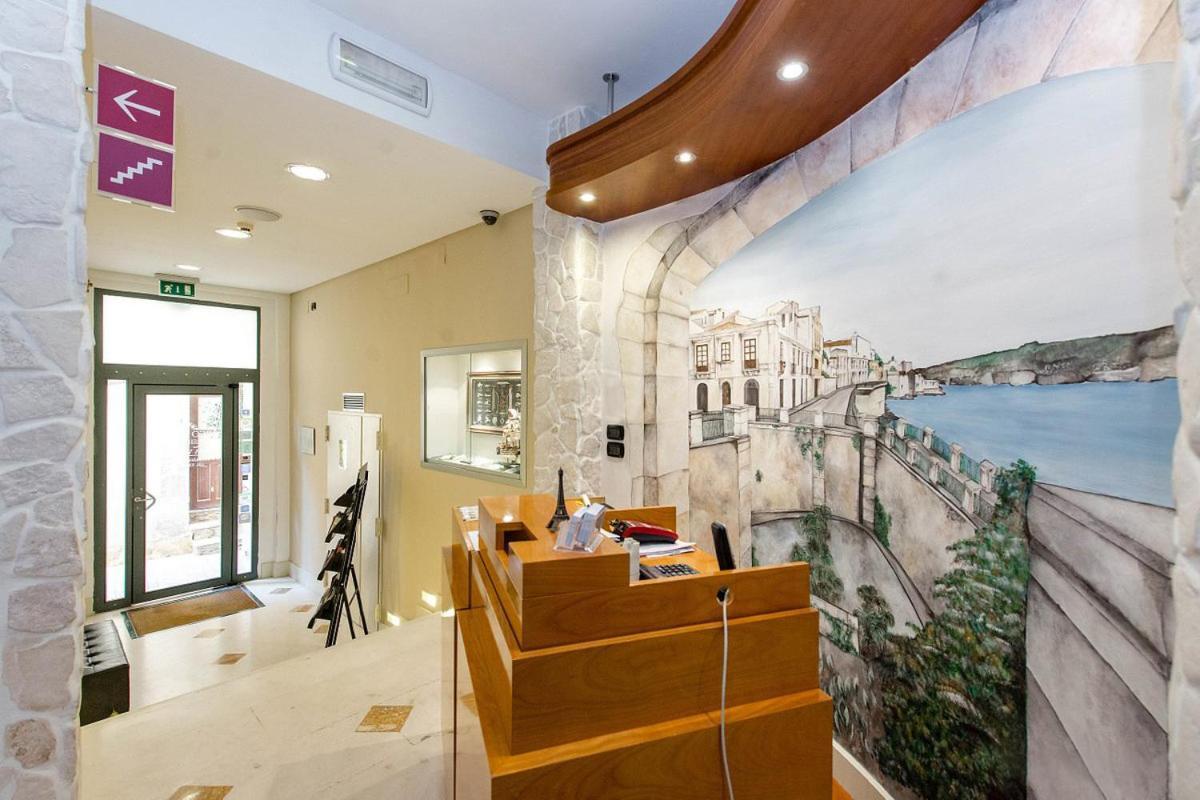 Aparthotel Arco Antico 3*